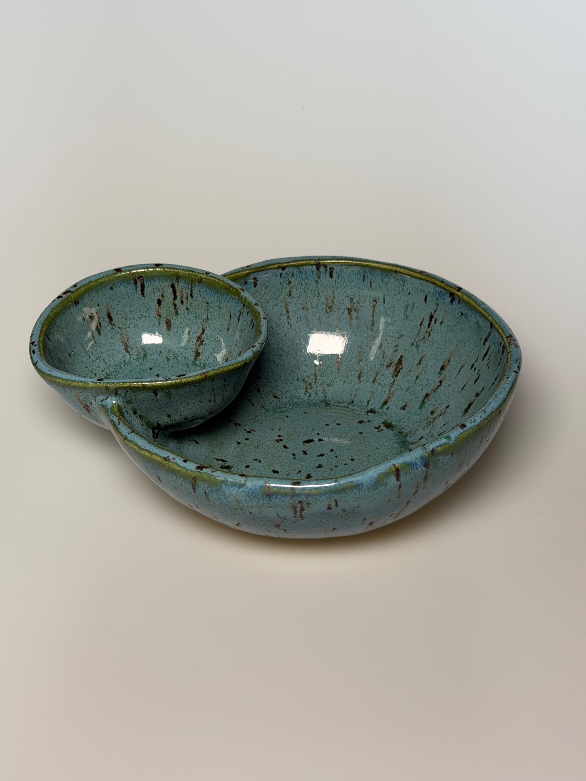 Bowl Maré, peça de cerâmica do Ateliê da Isa